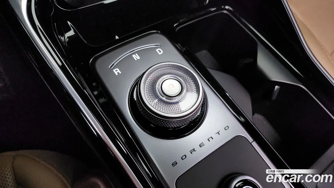Kia Sorento — фото 9