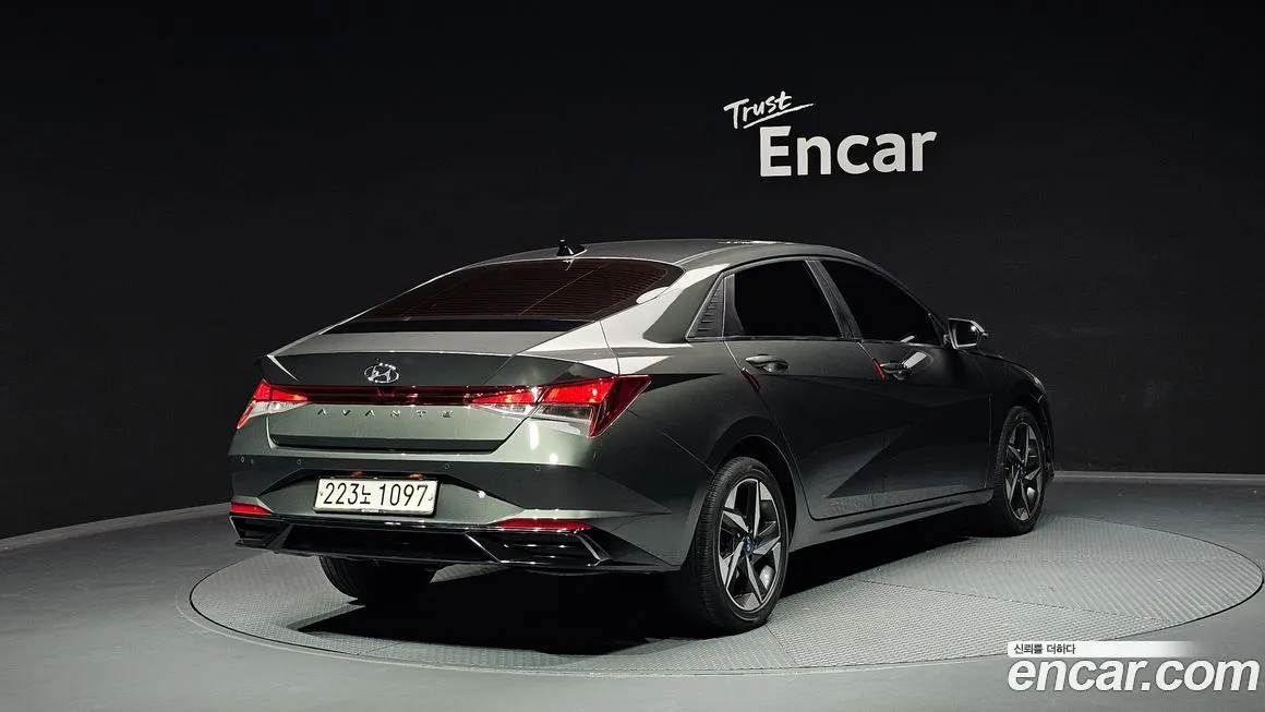 Hyundai AVANTE — фото 2