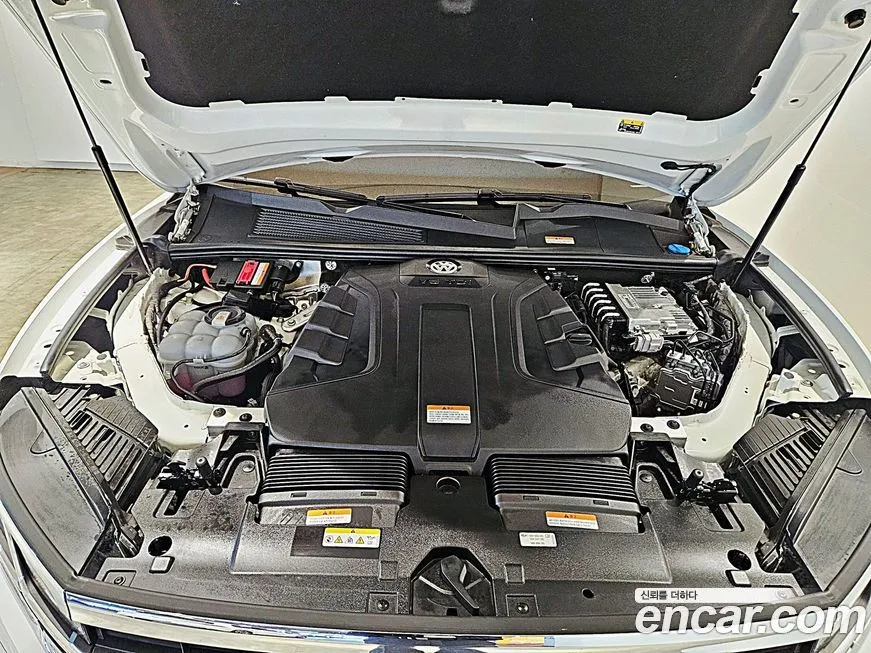 Volkswagen Touareg 2023 из KR, фото 6