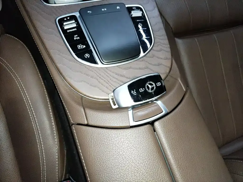 Mercedes-Benz E-Class 2021 из CN, фото 9