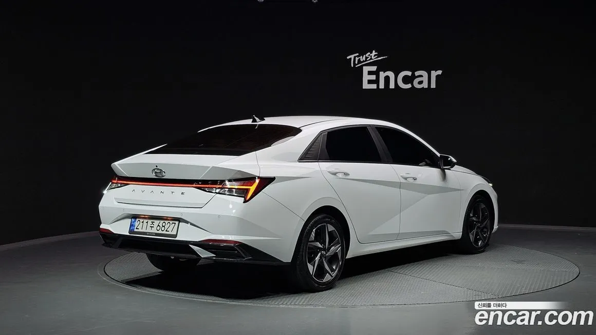 Hyundai AVANTE — фото 2