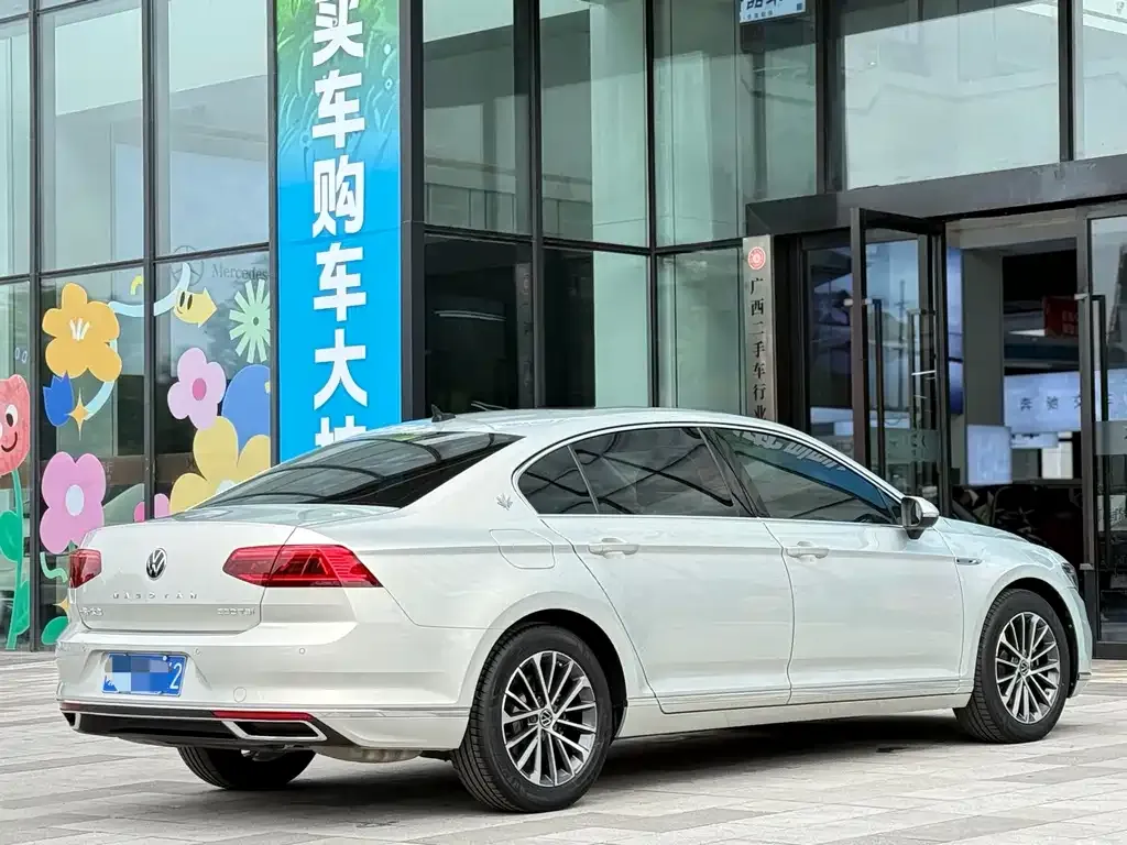 Volkswagen Magotan 2021 из CN, фото 8