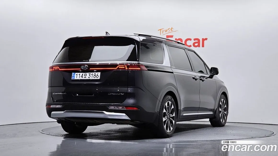 Kia Carnival 2021 из KR, фото 2