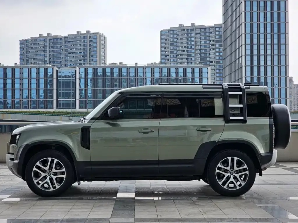 Land Rover Defender — фото 3