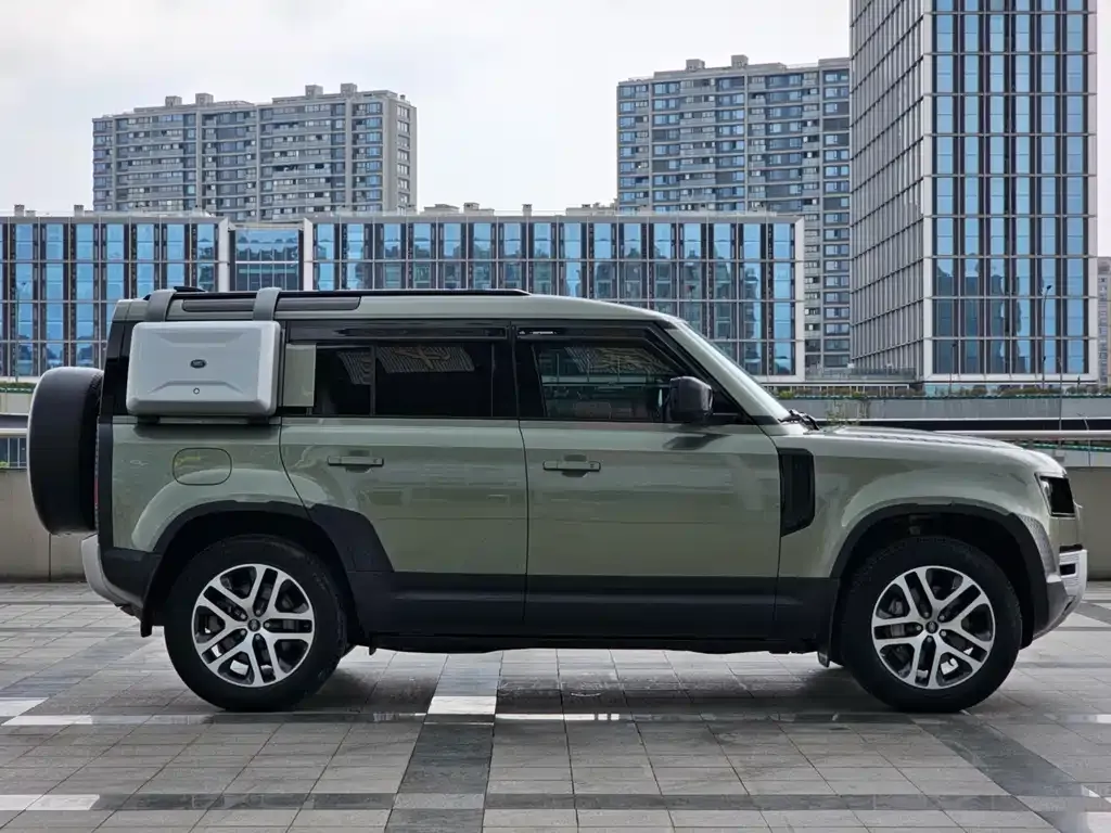 Land Rover Defender — фото 4