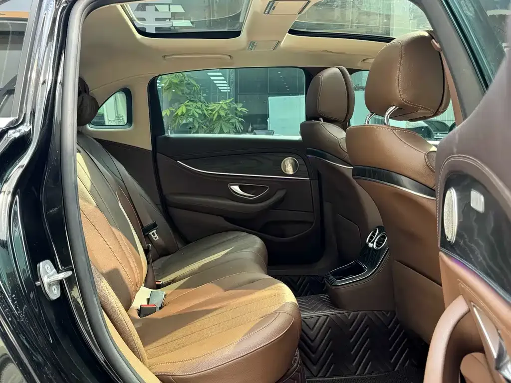 Mercedes-Benz E-Class 2021 из CN, фото 8