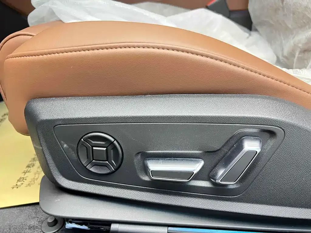 Audi A6L 2025 из CN, фото 5