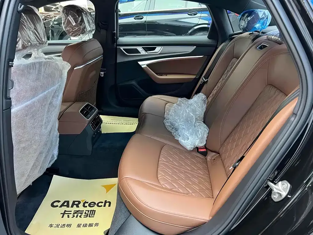 Audi A6L 2025 из CN, фото 9