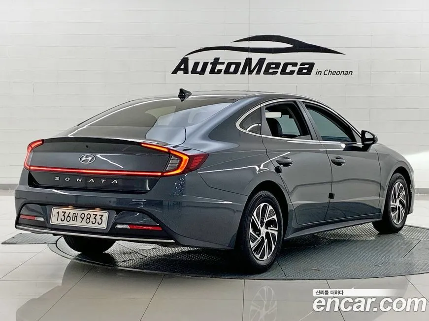 Hyundai Sonata — фото 2