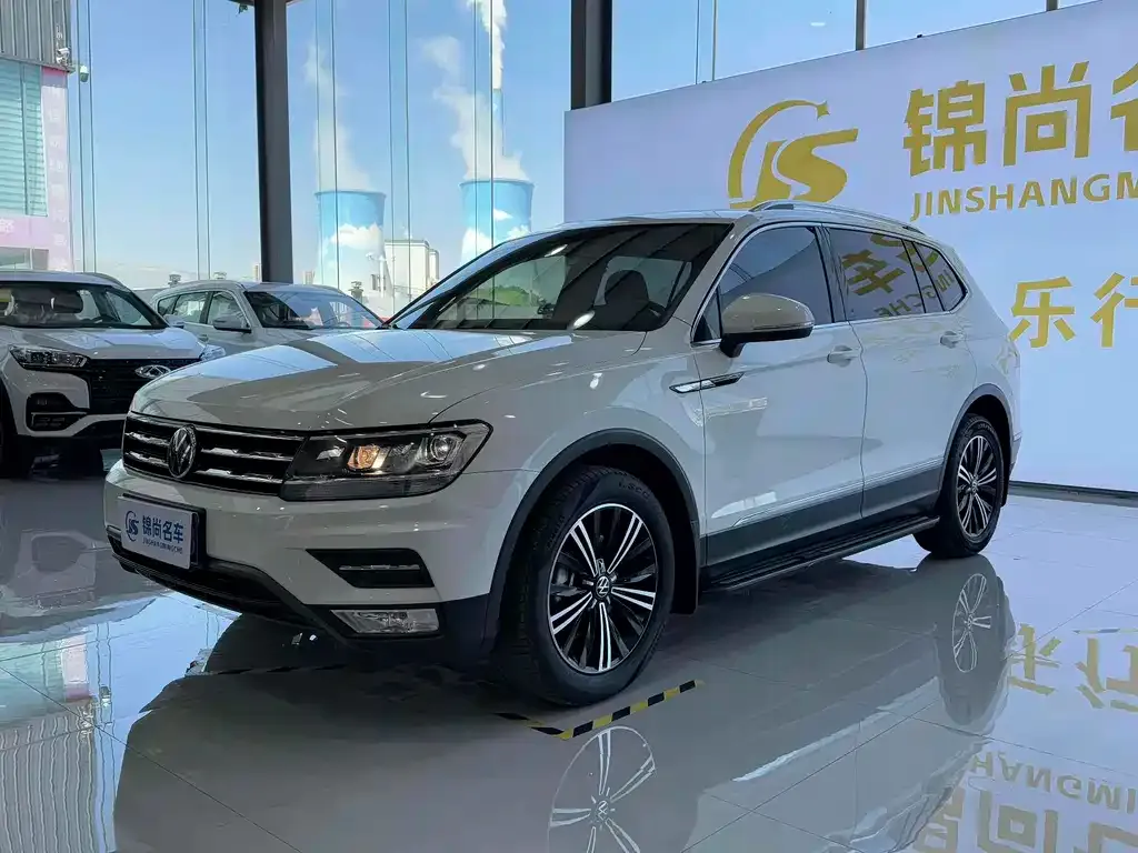 Volkswagen Tiguan L 2021 из CN, фото 2