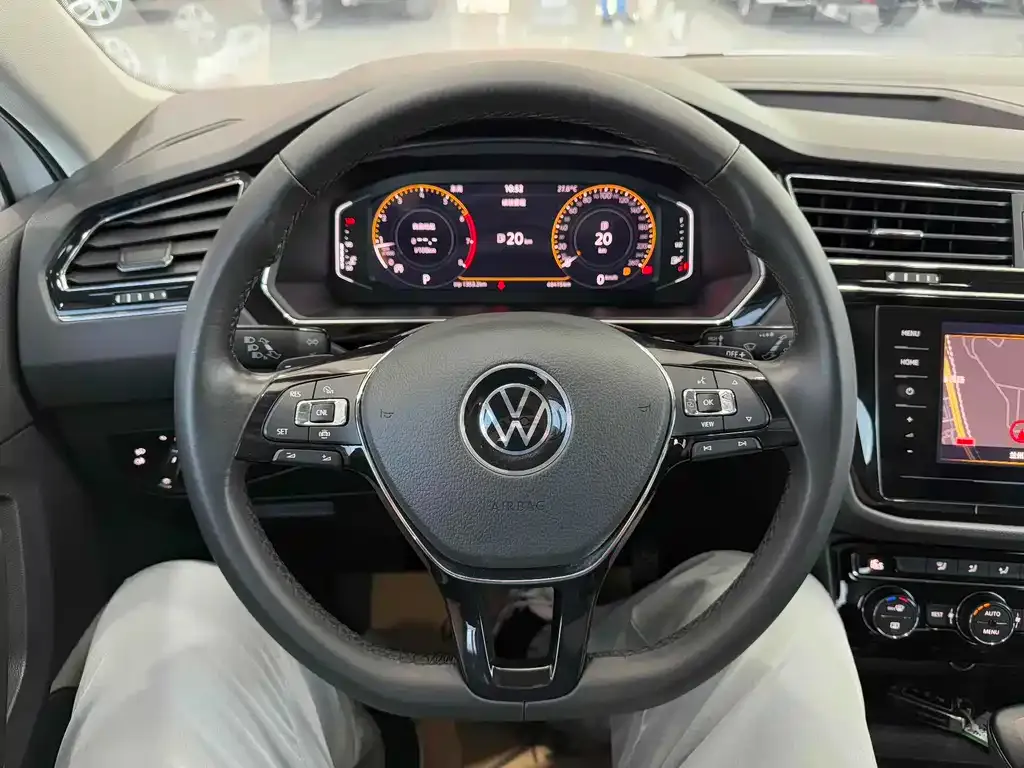 Volkswagen Tiguan L 2021 из CN, фото 6