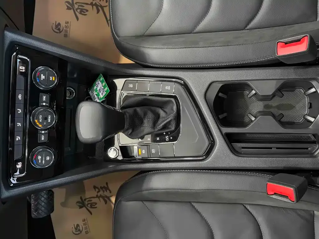 Volkswagen Tiguan L 2021 из CN, фото 9