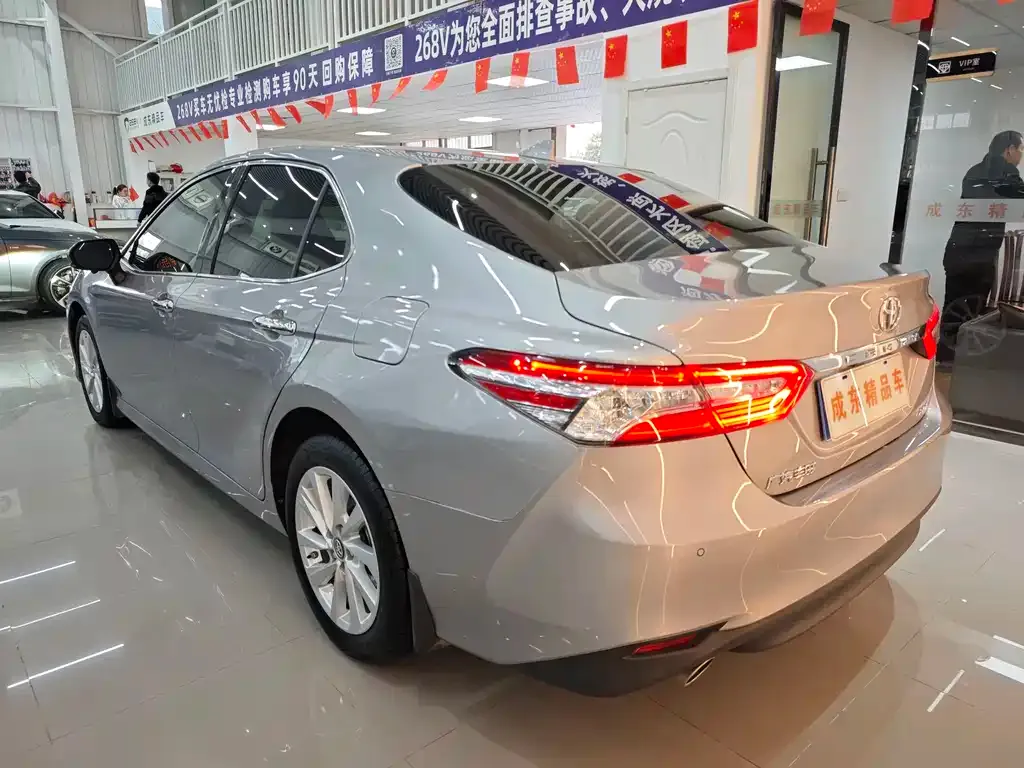 Toyota Camry 2021 из CN, фото 4