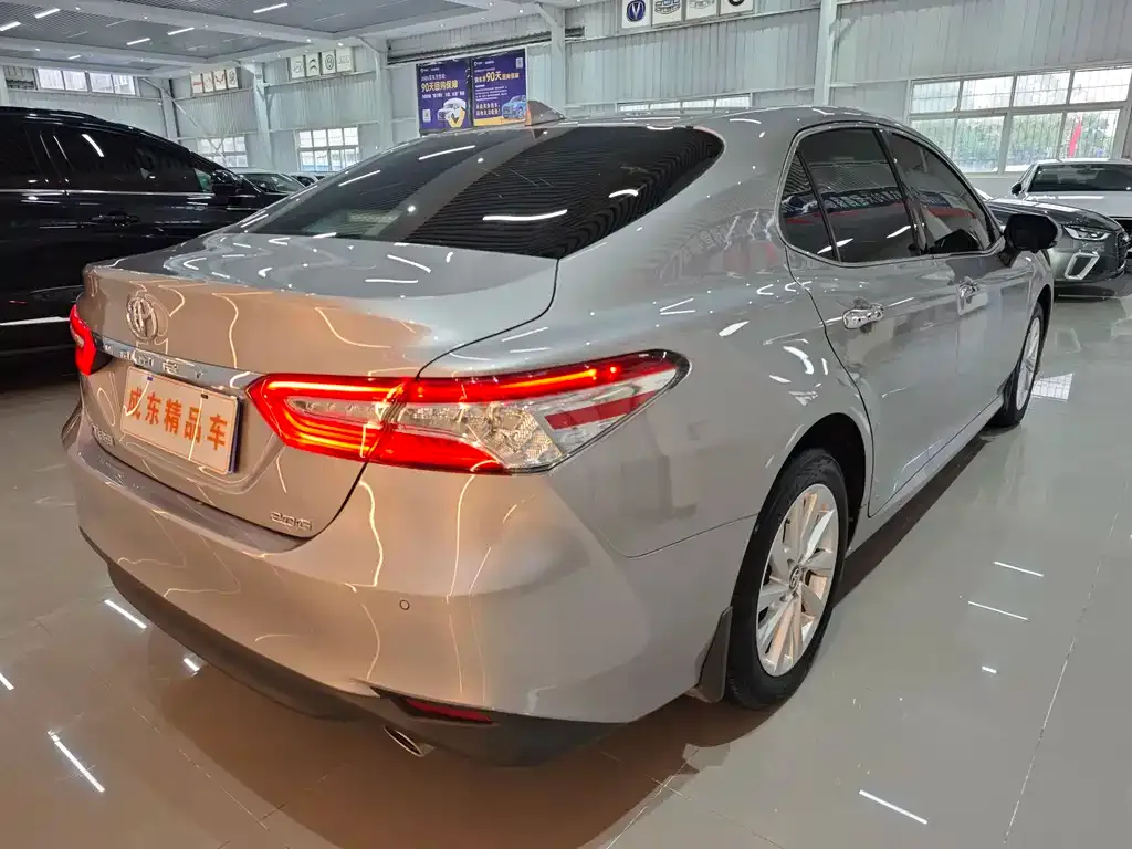 Toyota Camry 2021 из CN, фото 6