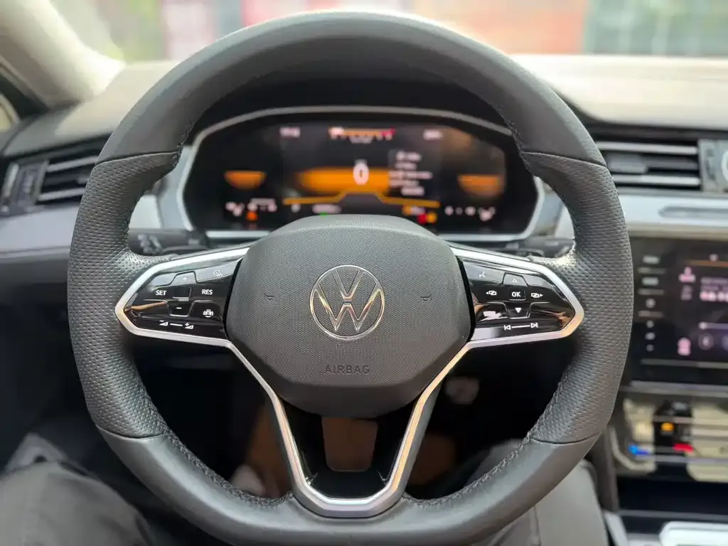 Volkswagen Magotan 2024 из CN, фото 4