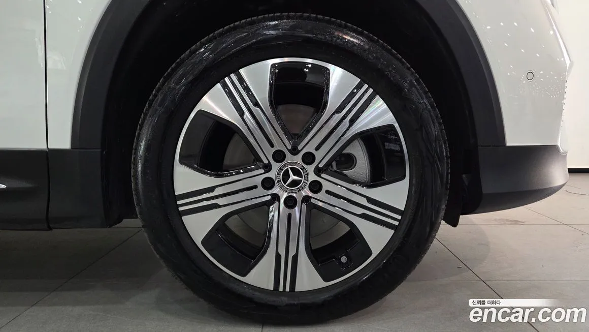 Mercedes-Benz EQB 2025 из KR, фото 5