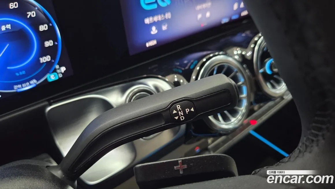 Mercedes-Benz EQB 2025 из KR, фото 9