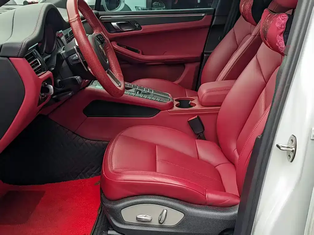 Porsche Macan 2021 из CN, фото 10