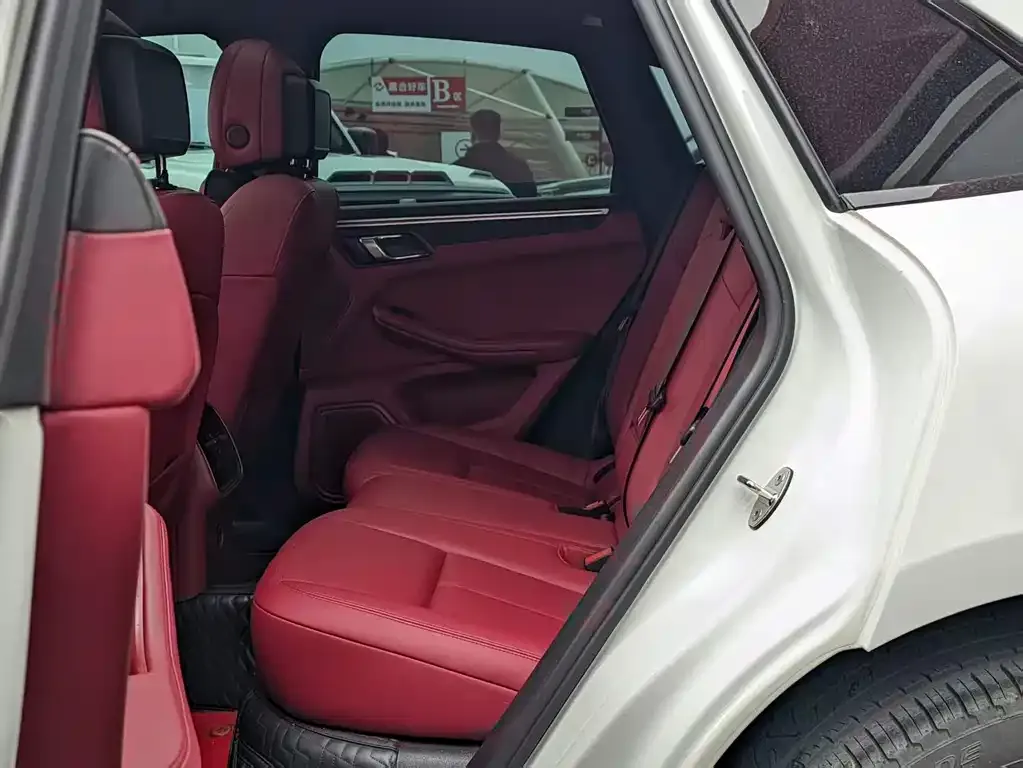 Porsche Macan 2021 из CN, фото 8