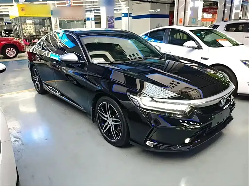 Honda Inspire 2023 из CN, фото 8