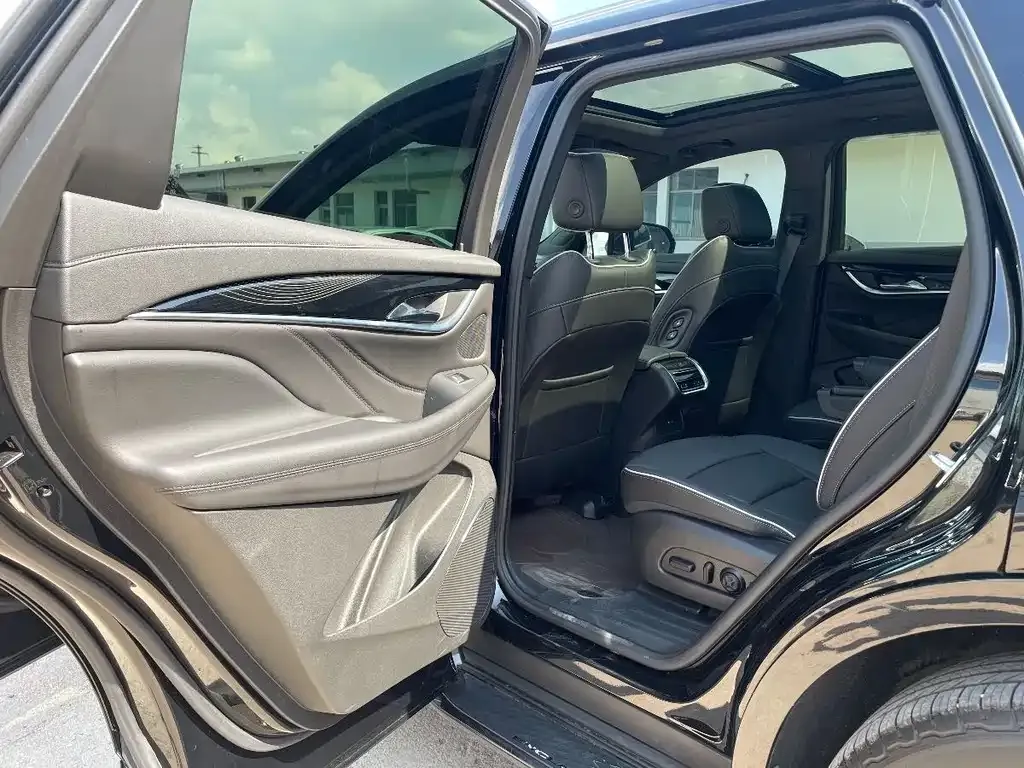 Buick Enclave 2024 из CN, фото 10
