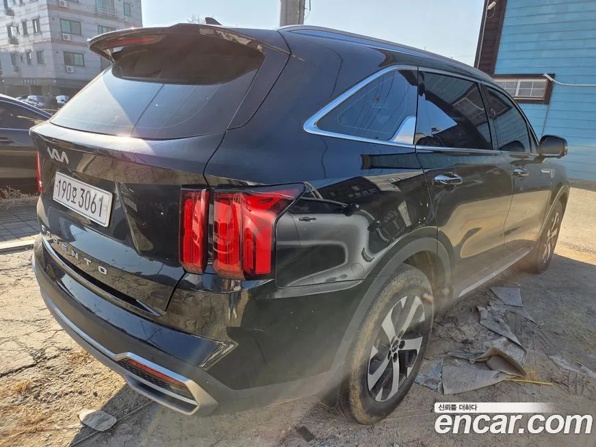 Kia Sorento — фото 9