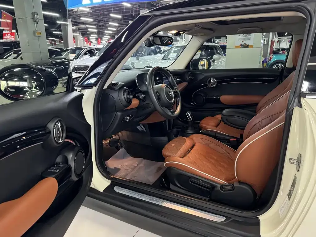 MINI Cooper (3-door) 2021 из CN, фото 9