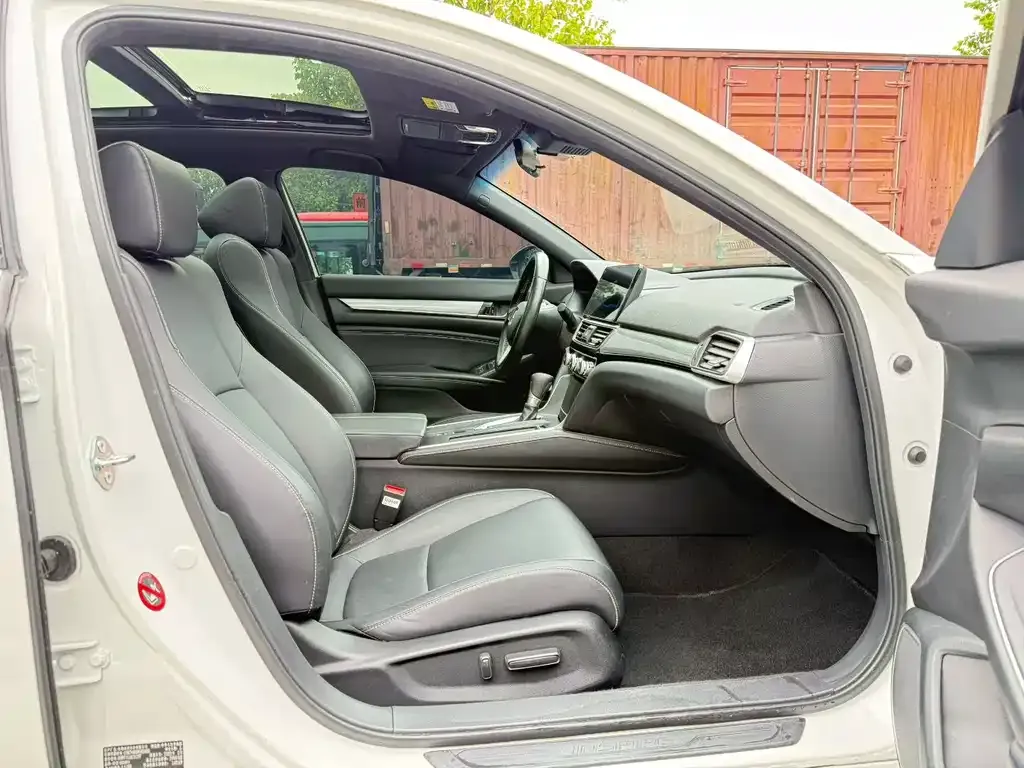 Honda Inspire 2022 из CN, фото 9