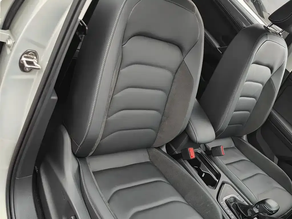 Volkswagen Tiguan L 2021 из CN, фото 7