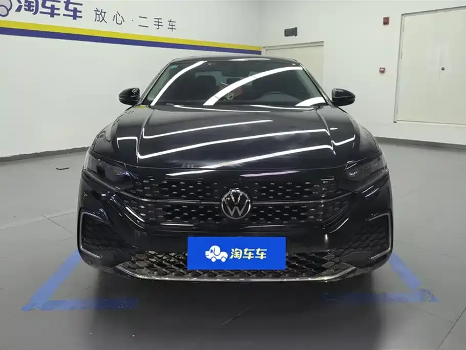 Volkswagen Passat 2023 из CN, фото 2