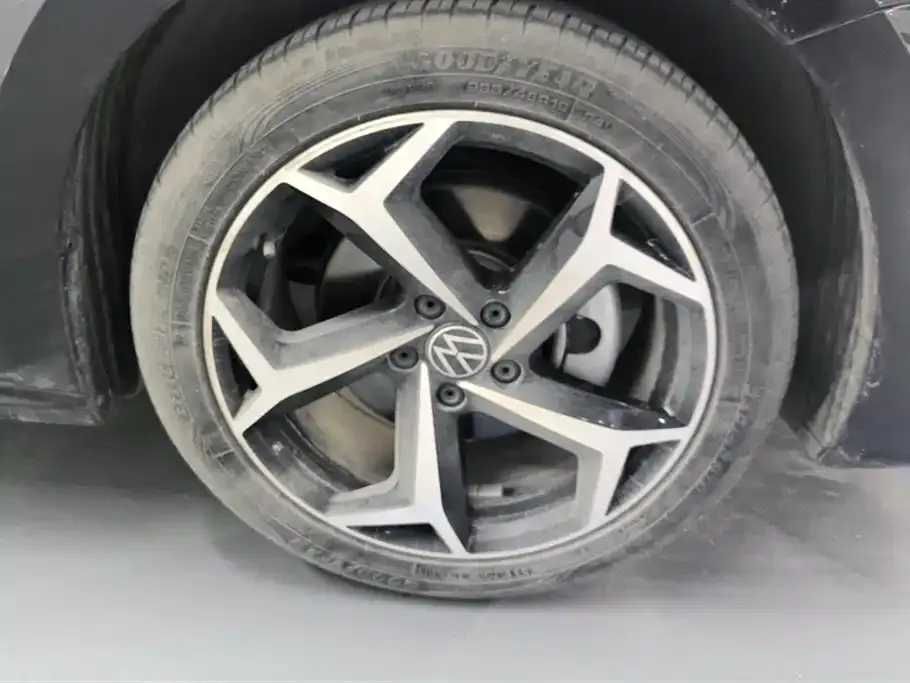 Volkswagen Passat 2023 из CN, фото 6
