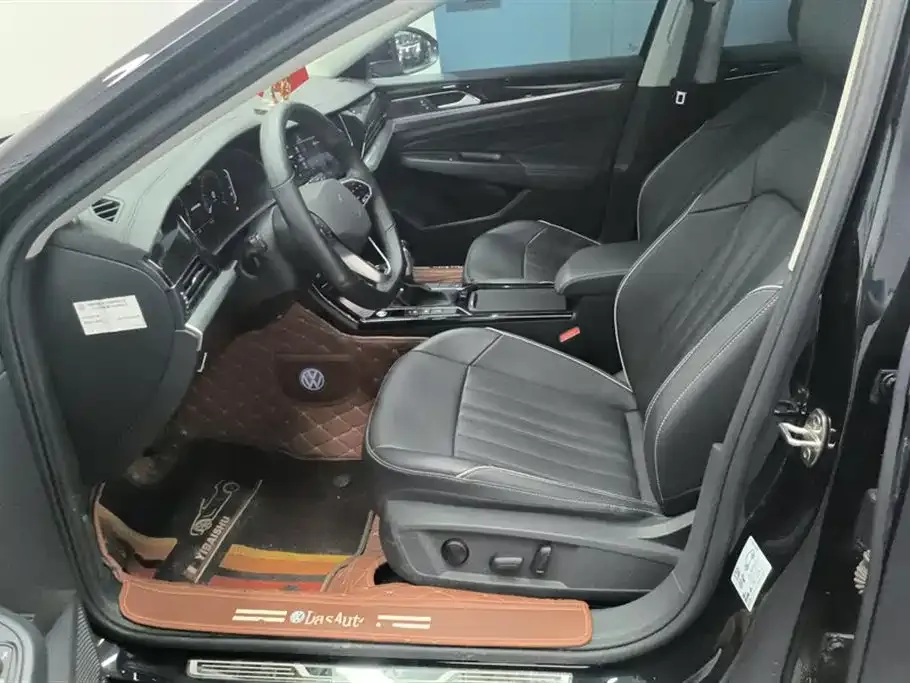 Volkswagen Passat 2023 из CN, фото 9