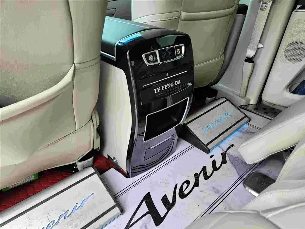 Buick GL8 2022 из CN, фото 4