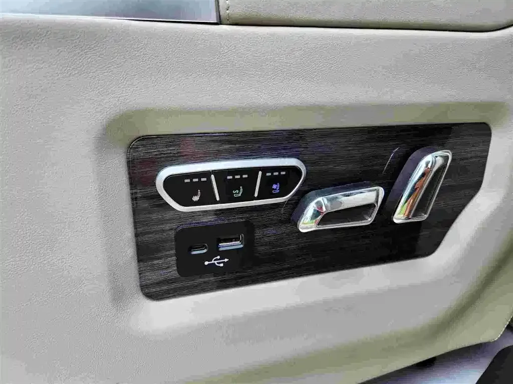 Buick GL8 2022 из CN, фото 5