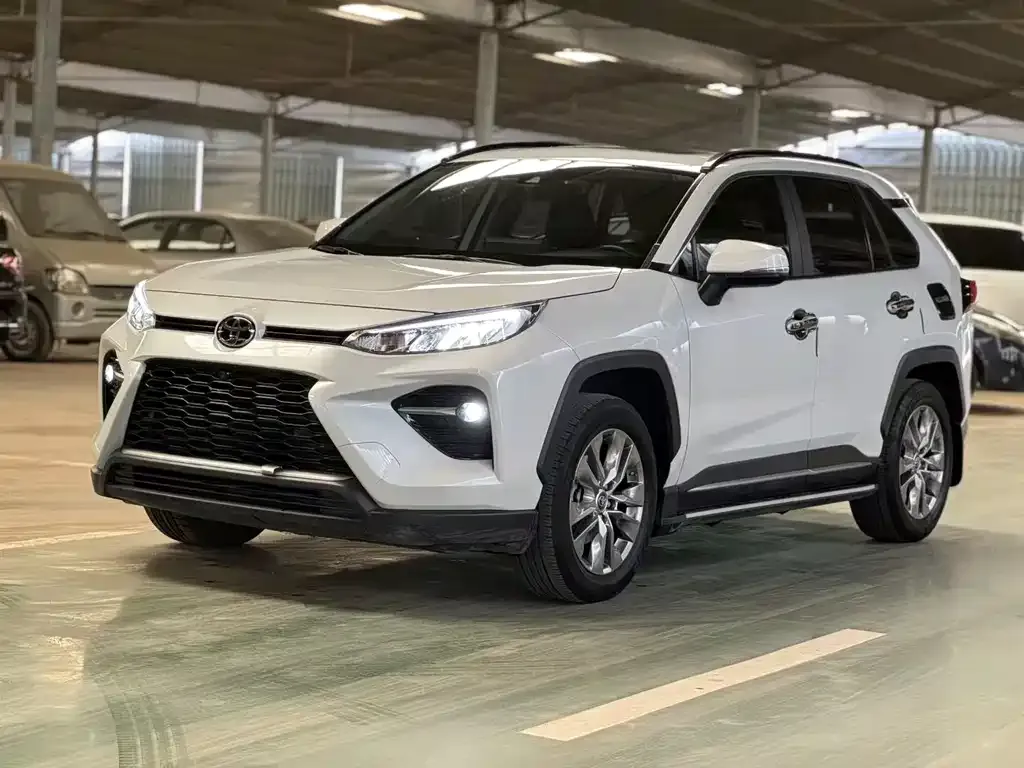 Toyota Wildlander — фото 1