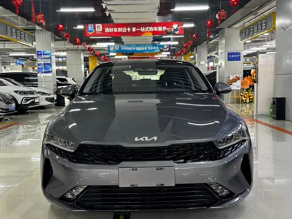 Kia K5 2023 из CN, фото 2