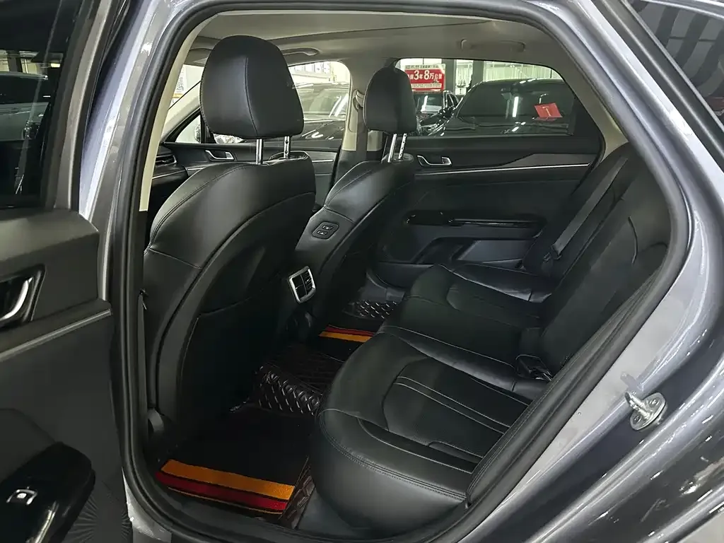 Kia K5 2023 из CN, фото 5