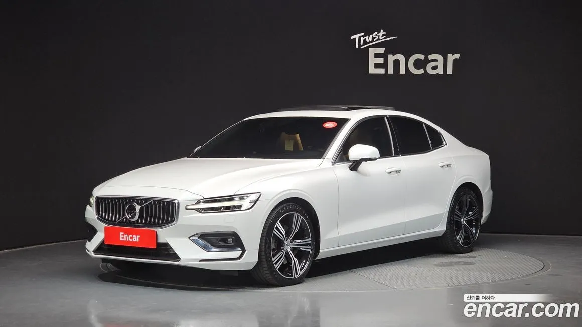 Volvo S60 2021 из KR, фото 1