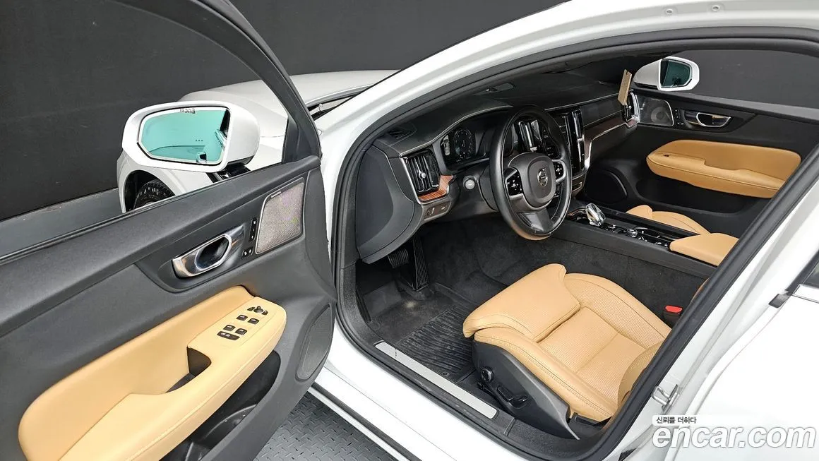 Volvo S60 2021 из KR, фото 10