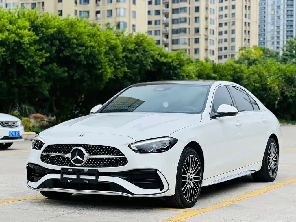 Mercedes-Benz C-Class — фото 1