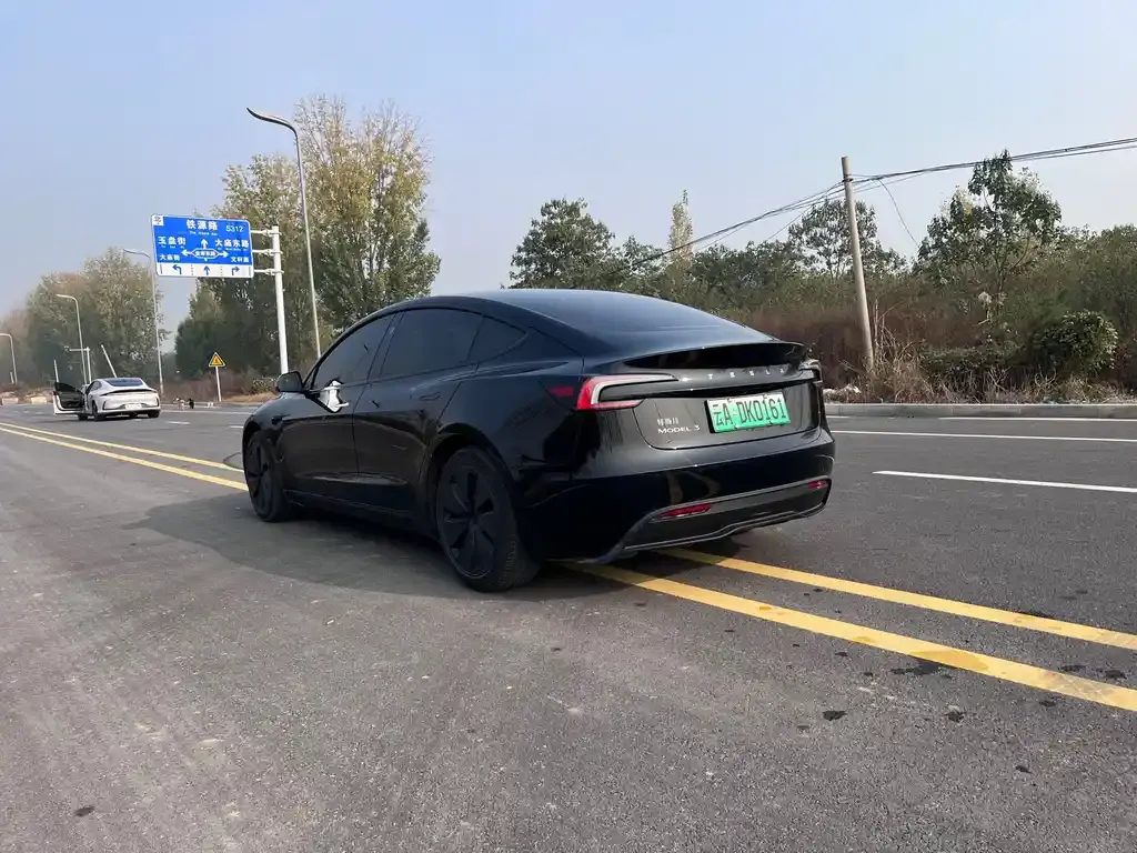 Tesla Model 3 2024 из CN, фото 10