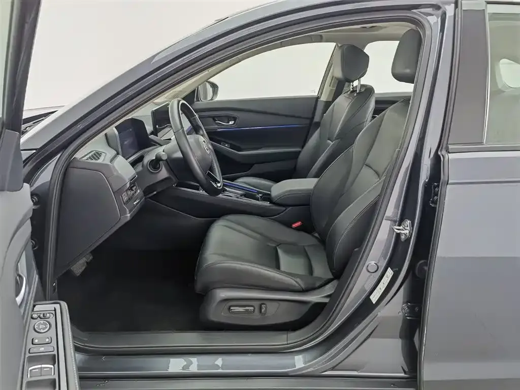 Honda Accord 2023 из CN, фото 10