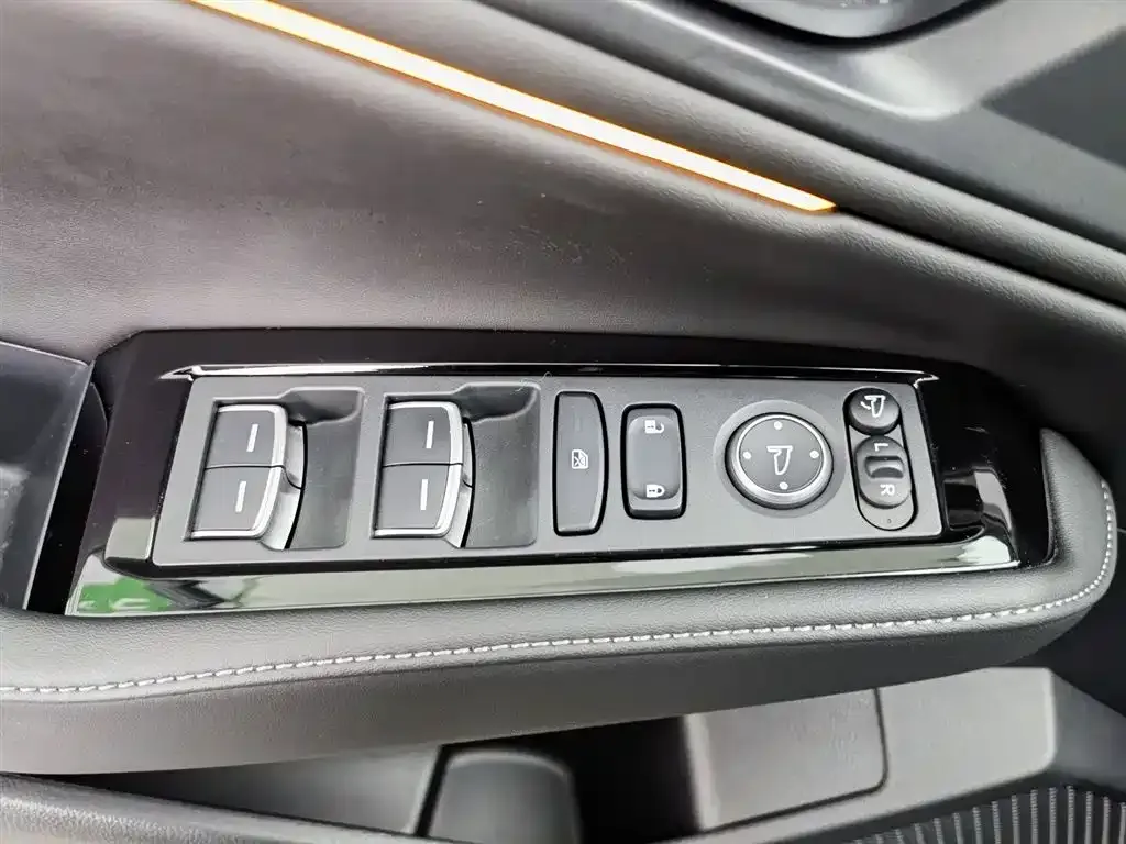 Honda Accord 2023 из CN, фото 9