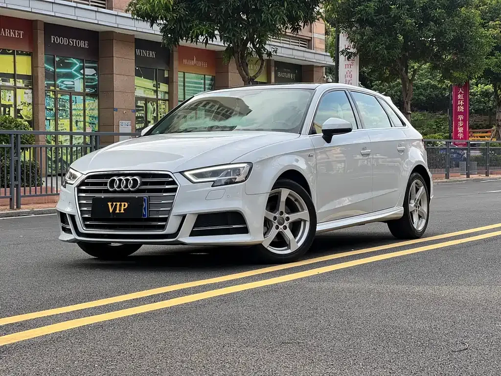 Audi A3 2021 из CN, фото 1