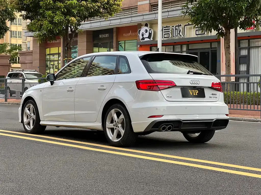 Audi A3 2021 из CN, фото 7