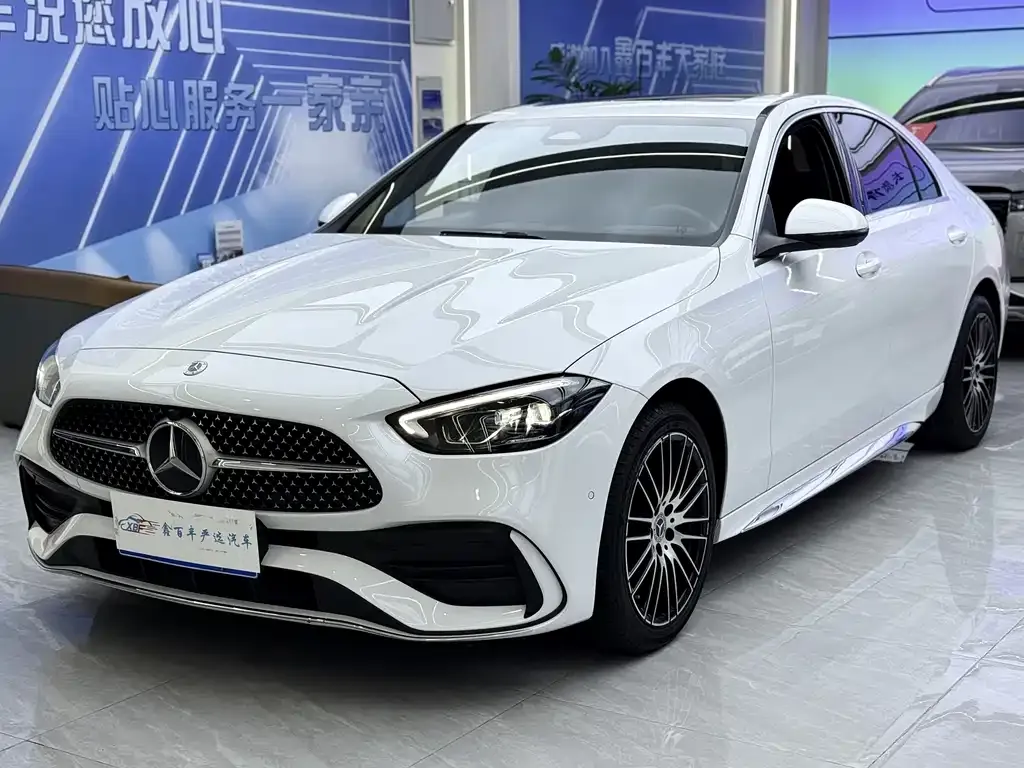 Mercedes-Benz C-Class — фото 1
