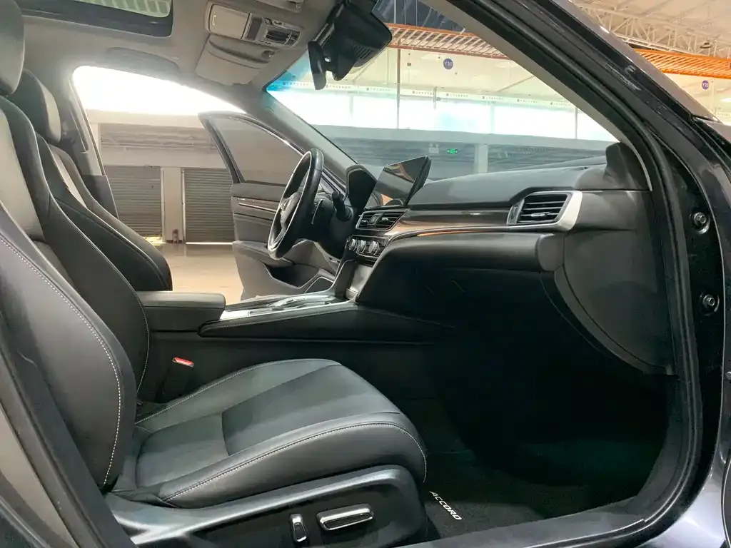 Honda Accord 2022 из CN, фото 10