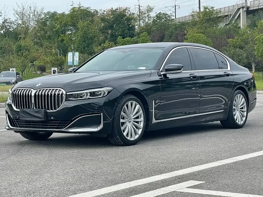 BMW 7 Series 2021 из CN, фото 1