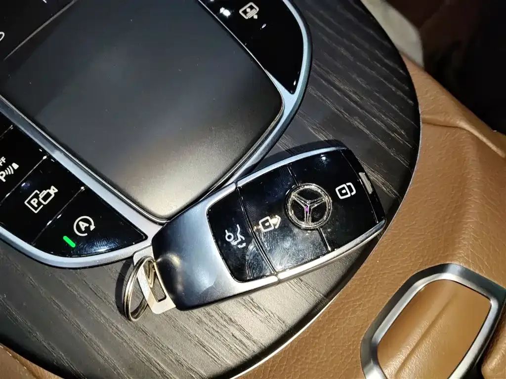 Mercedes-Benz E-Class 2021 из CN, фото 9