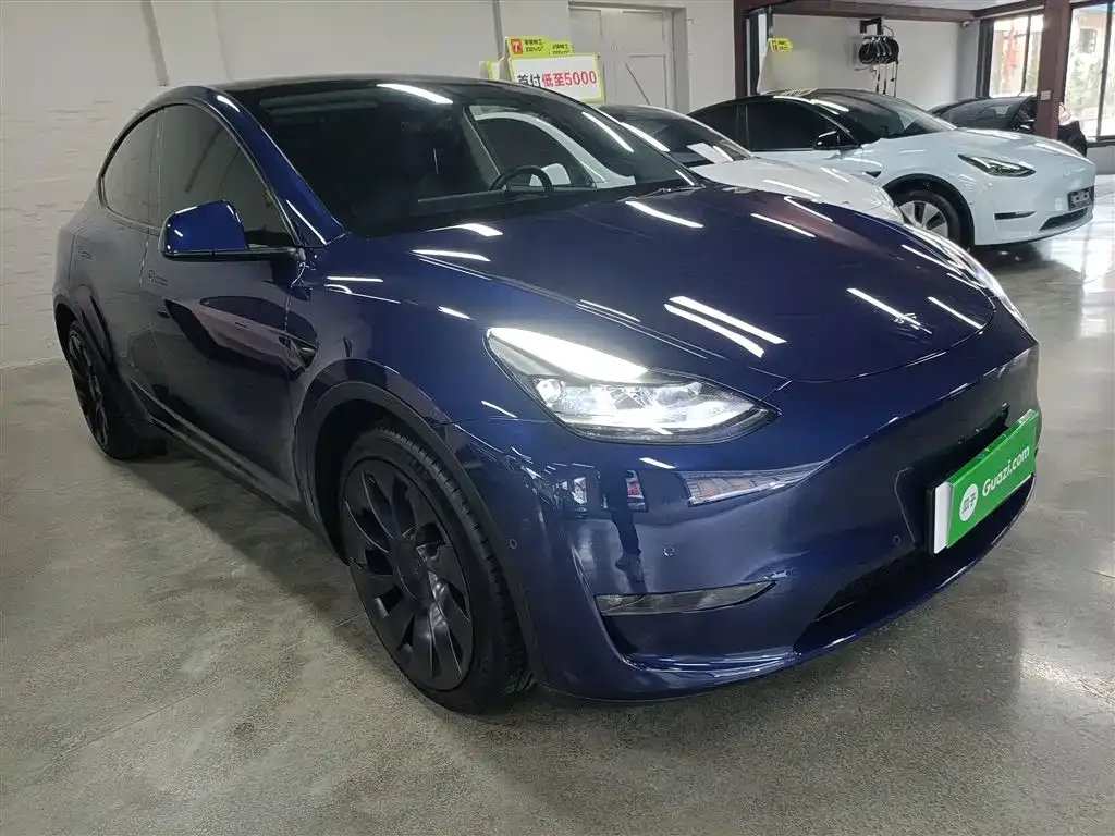 Tesla Model Y — фото 4
